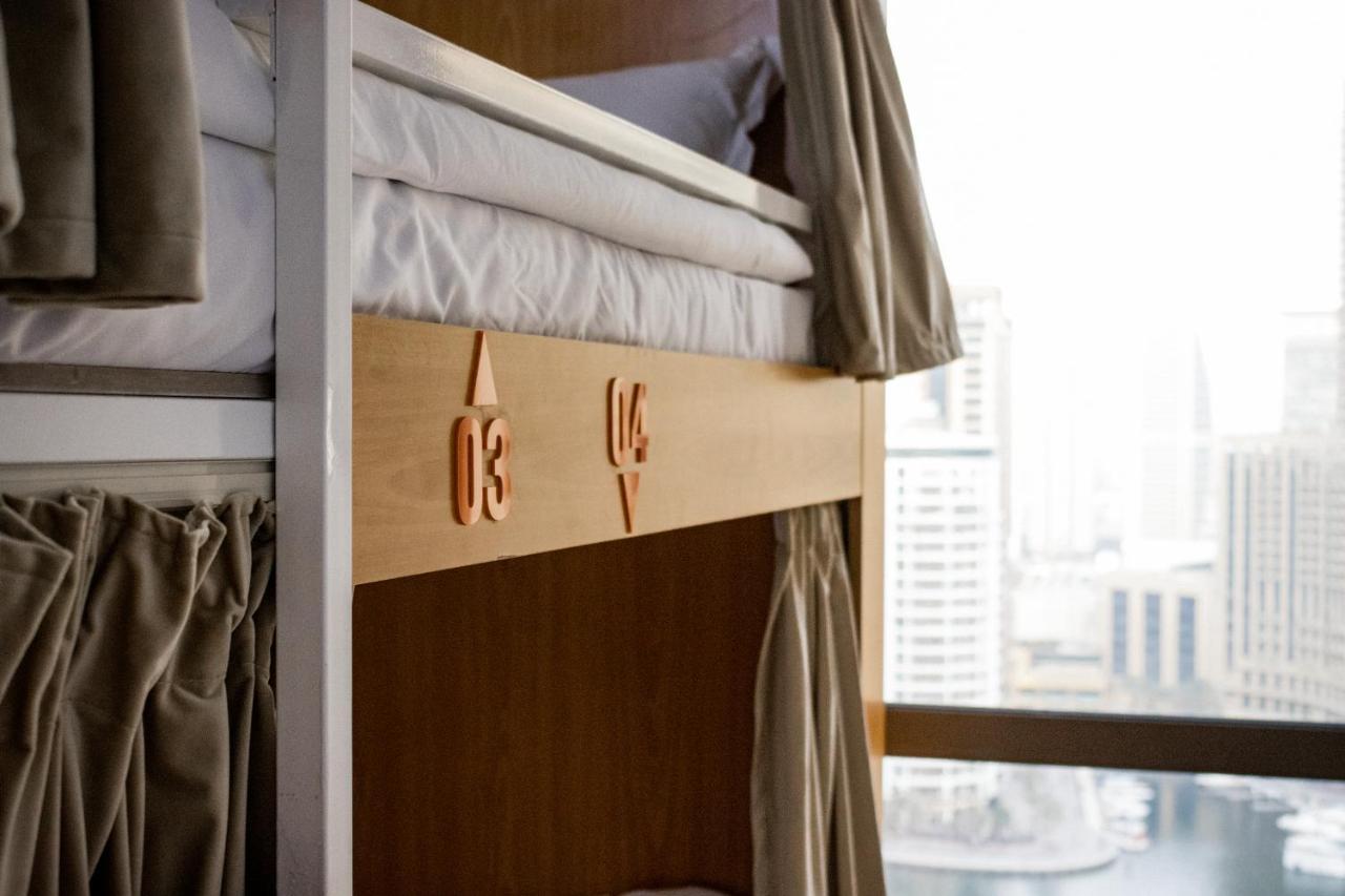 Lunar Hostel 96 迪拜 外观 照片