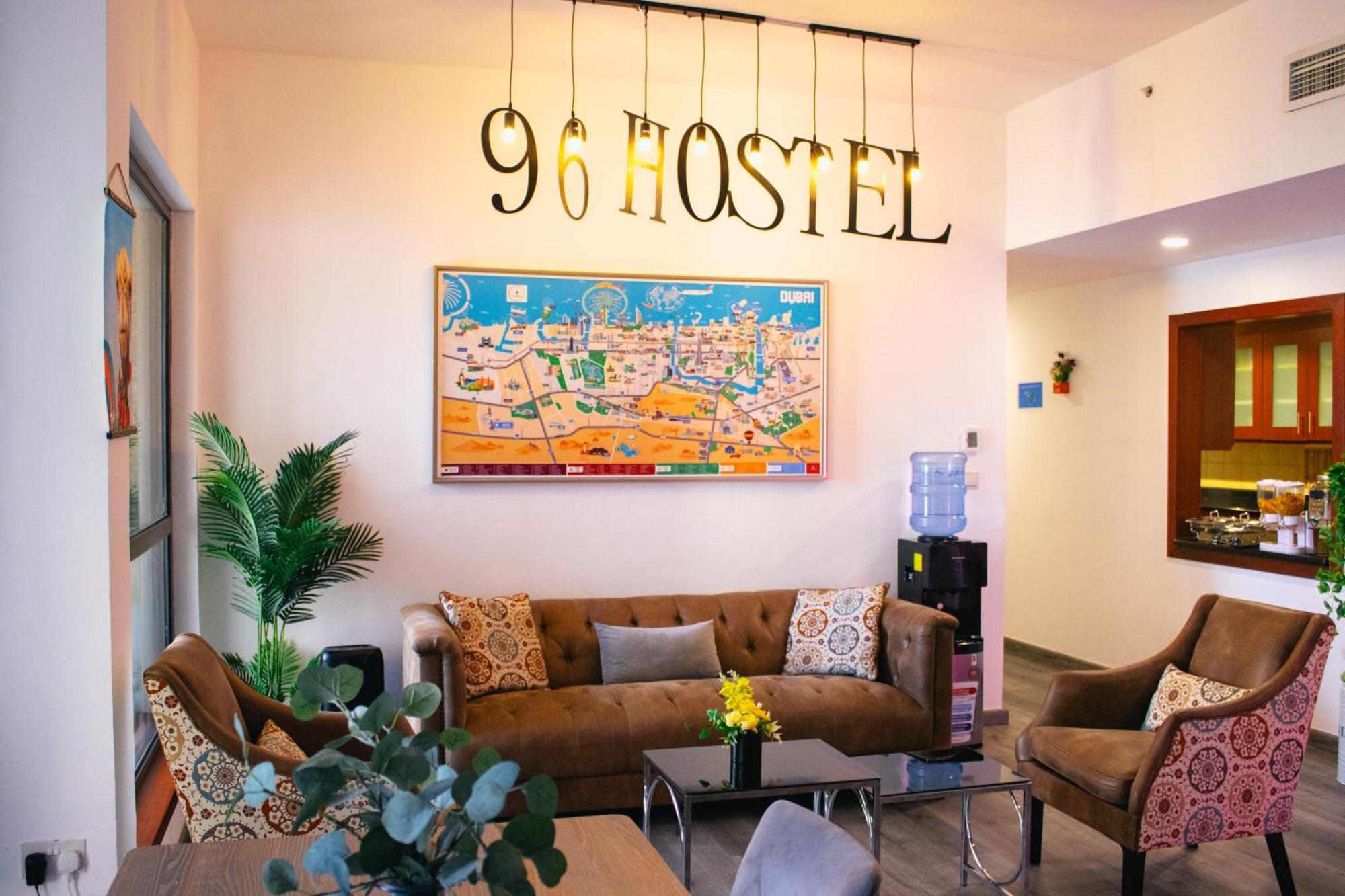 Lunar Hostel 96 迪拜 外观 照片