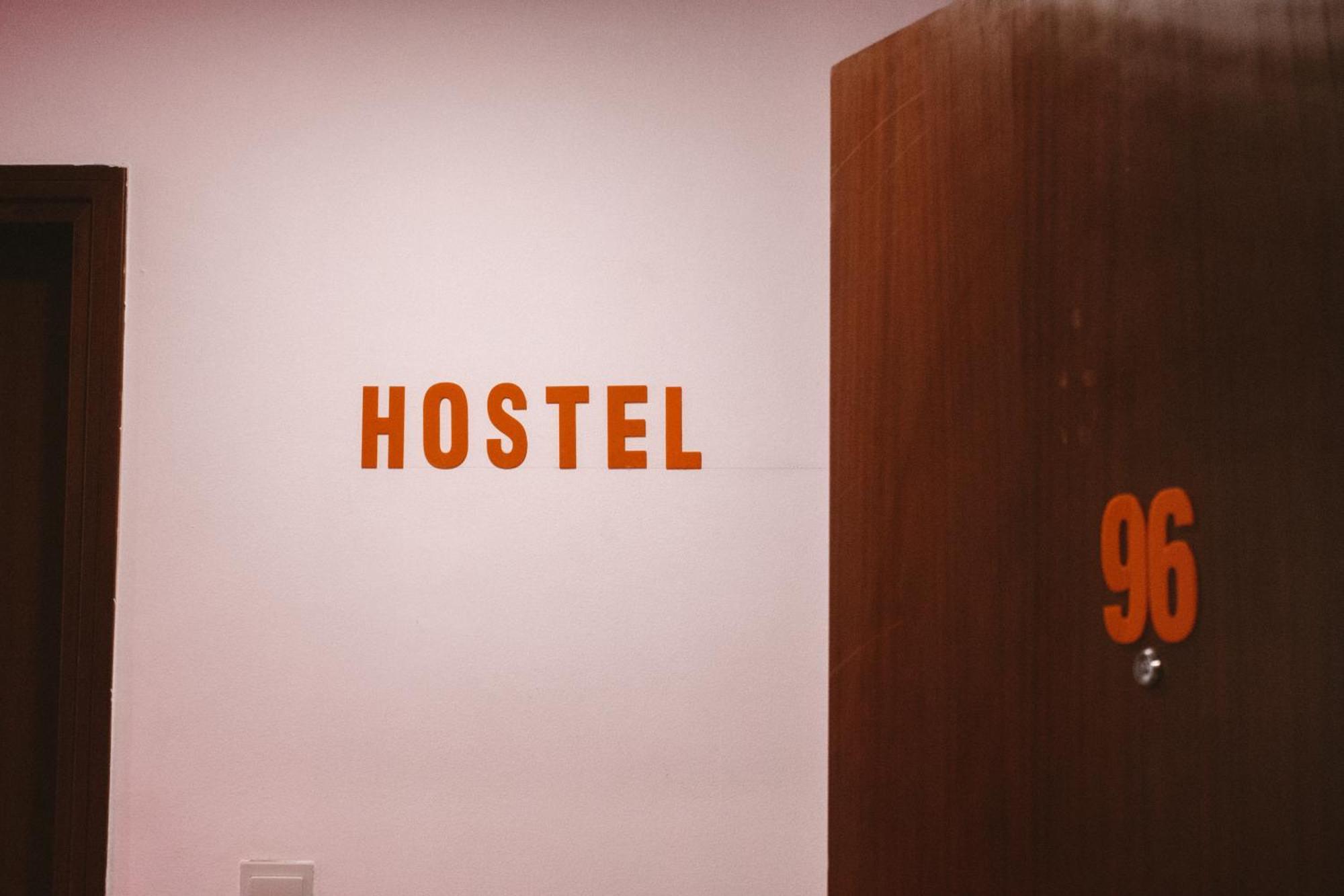 Lunar Hostel 96 迪拜 外观 照片